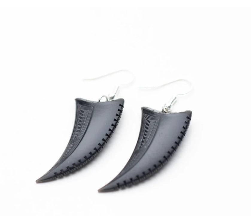 Earrings - Niho - Black Resin