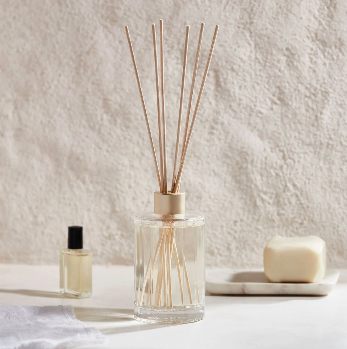 Reed Diffuser - Mango + Papaya - Circa